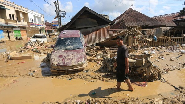 desember 2025 banjir bandang dan longsor terjang sumatera 1767084168333 169